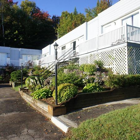 Motel Clair Mont Сен-Агата-дес-Монтс Екстериор снимка