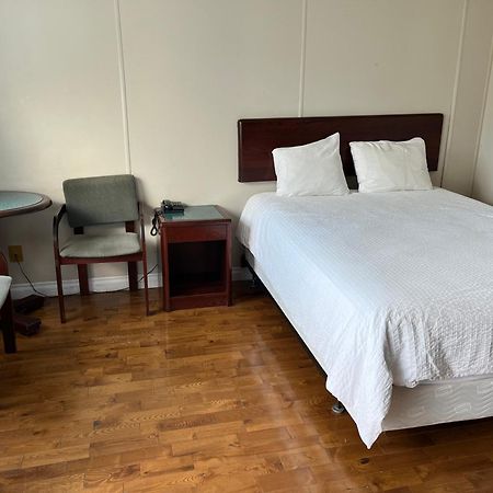 Motel Clair Mont Сен-Агата-дес-Монтс Екстериор снимка