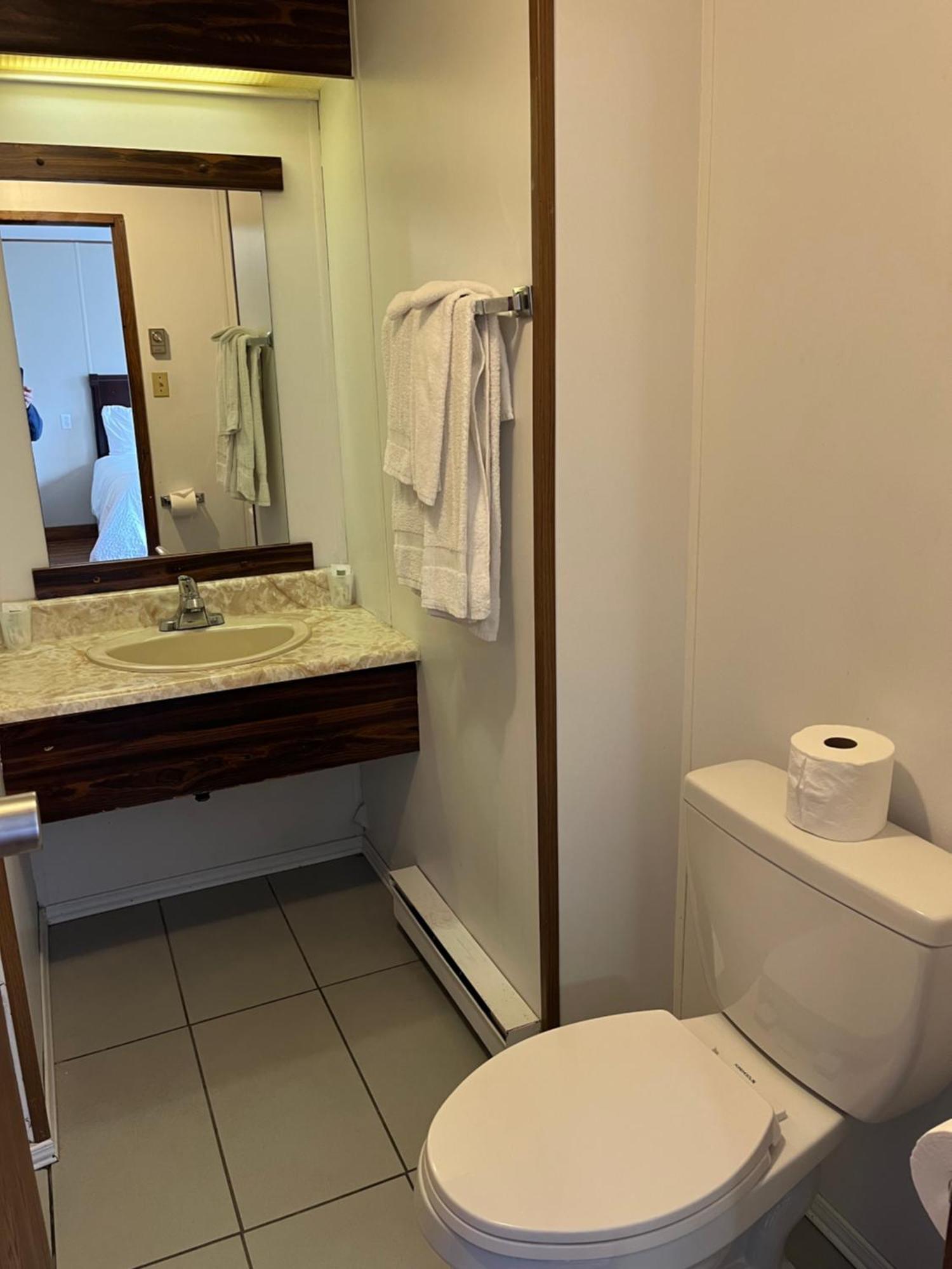 Motel Clair Mont Сен-Агата-дес-Монтс Екстериор снимка