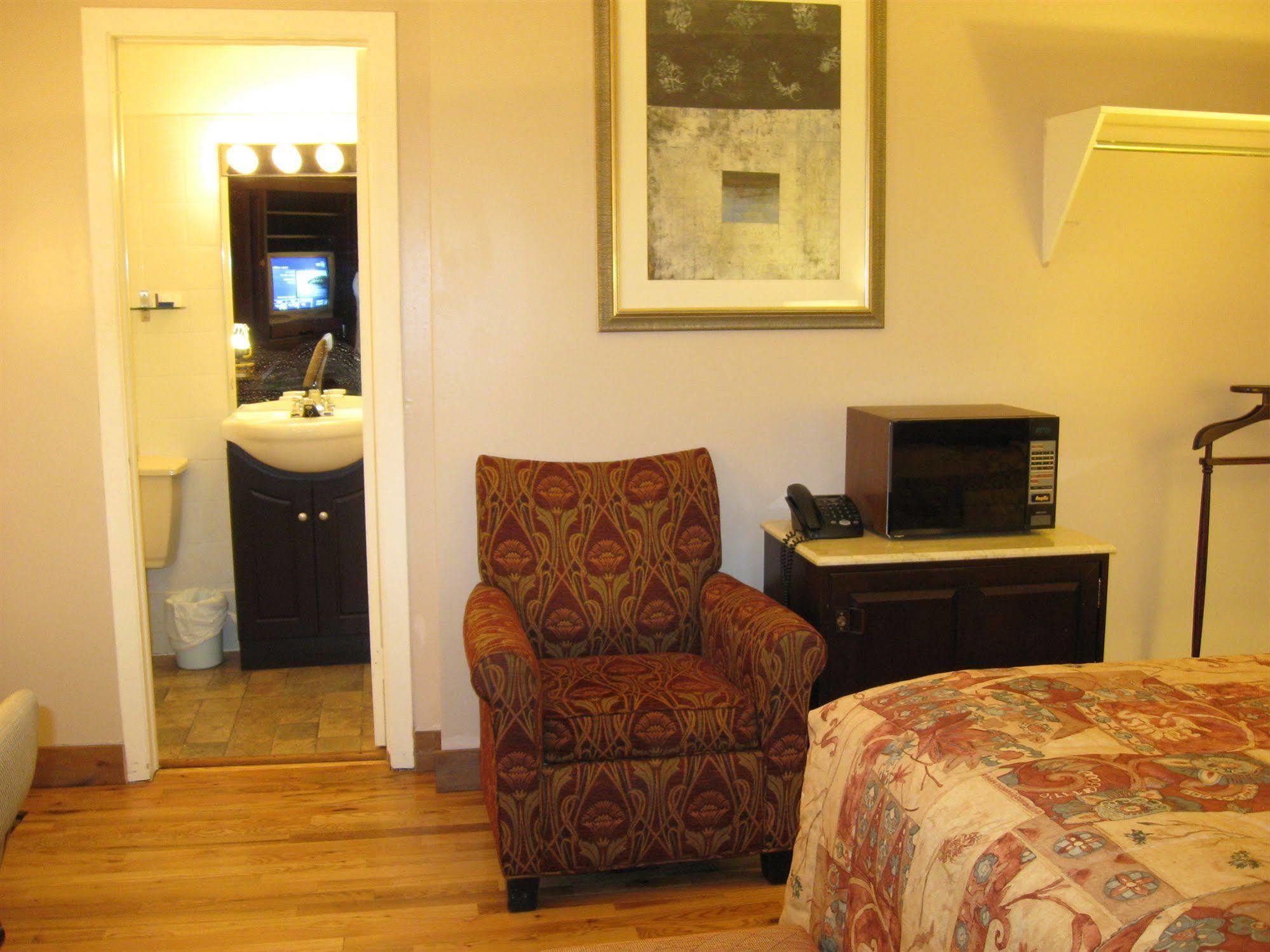 Motel Clair Mont Сен-Агата-дес-Монтс Екстериор снимка